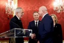 Az elhúzódó tárgyalások után letette az esküt Ausztria új kancellárja, Christian Stocker
