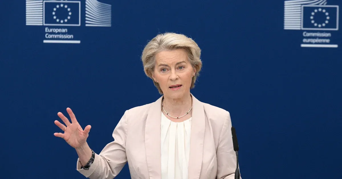 Von der Leyen előadta, hogyan változtatnák meg az uniós autóiparra és akkuiparra vonatkozó szabályokat