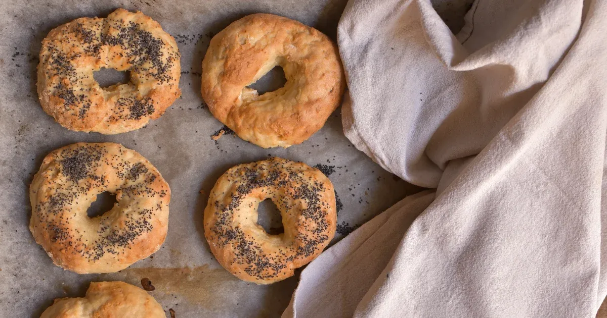 Létezik két alapanyagos, párperces házizsemle-recept?