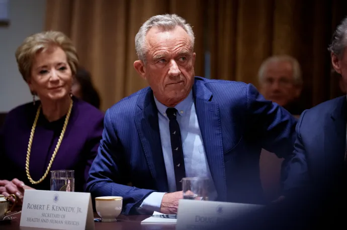 Csukamájolajat ajánlgat Robert F. Kennedy Jr. a kanyaró kezelésére