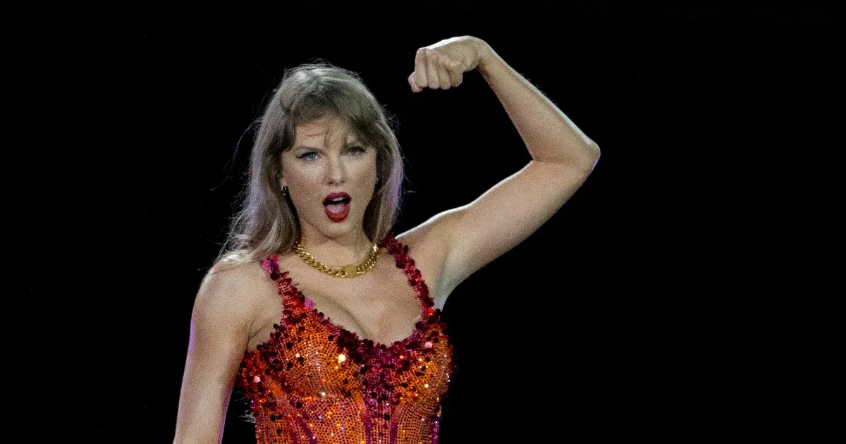 Letartóztattak két hekkert, akik 600 ezer dollárt kerestek lopott Taylor Swift koncertjegyekkel