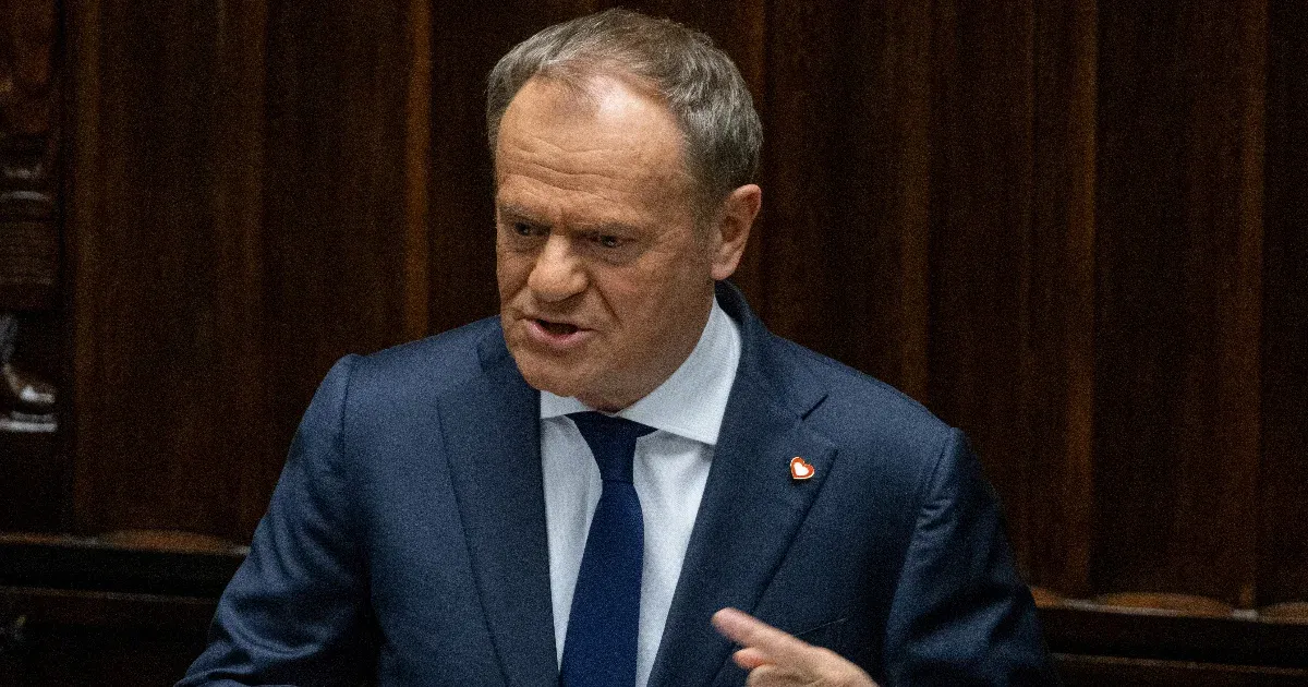 Donald Tusk szerint Orbán vagy az európai érdekek árulója vagy hasznos idióta