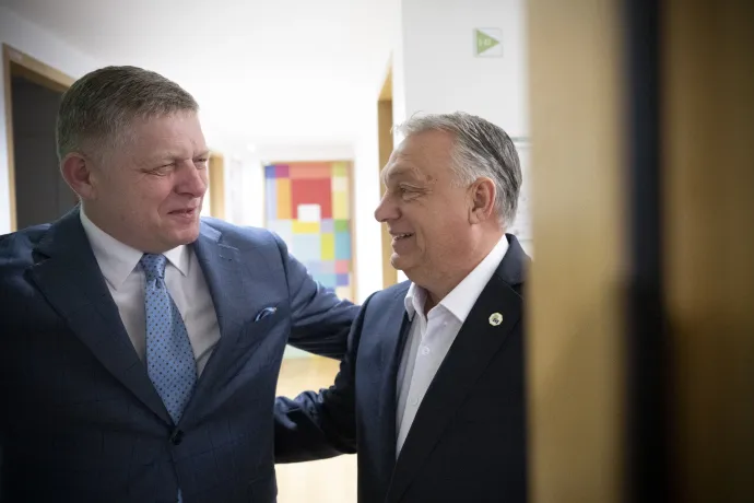 Orbán Viktor miniszterelnök és Robert Fico szlovák kormányfő találkozója az Európai Unió rendkívüli csúcstalálkozója előtt Brüsszelben 2025. március 6-án – Fotó: Benko Vivien Cher / Miniszterelnöki Sajtóiroda / MTI