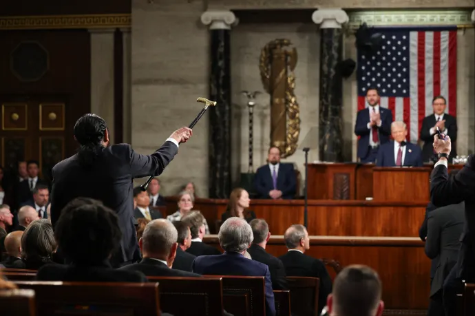 Miben vannak a demokraták? – így próbál küzdeni Trump ellenzéke
