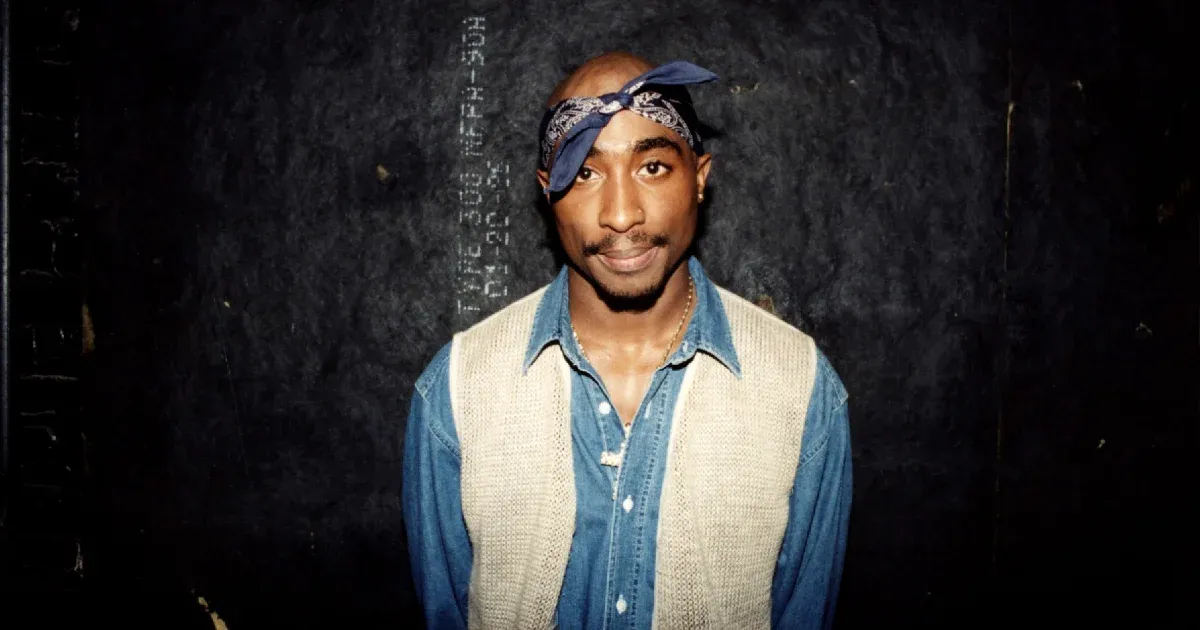 Egy árverésen 250 ezer dollárért árulják Tupac Shakur sosem hallott dalait és kéziratait