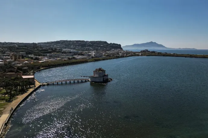 Földrengés volt Nápolynál