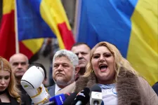 Diana Șoșoacă felvette a boxkesztyűt, de könnyen lehet, hogy a választási iroda a második menetben is kiüti
