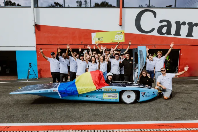 A Kolozsvári Műszaki Egyetem Solis csapata a belgiumi Ilumen European Solar Challenge-en 2024-ben – Fotó: Solis