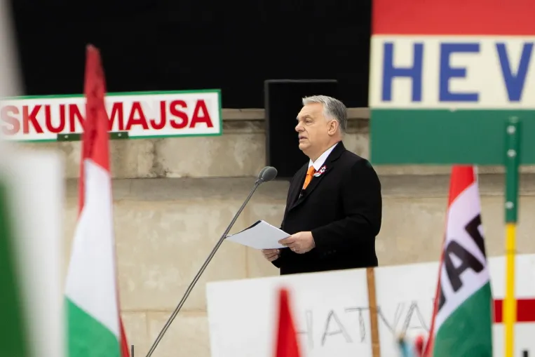 Orbán Viktor eljutott odáig, hogy már nem is ember, aki kicsit is szembemegy a hatalmával