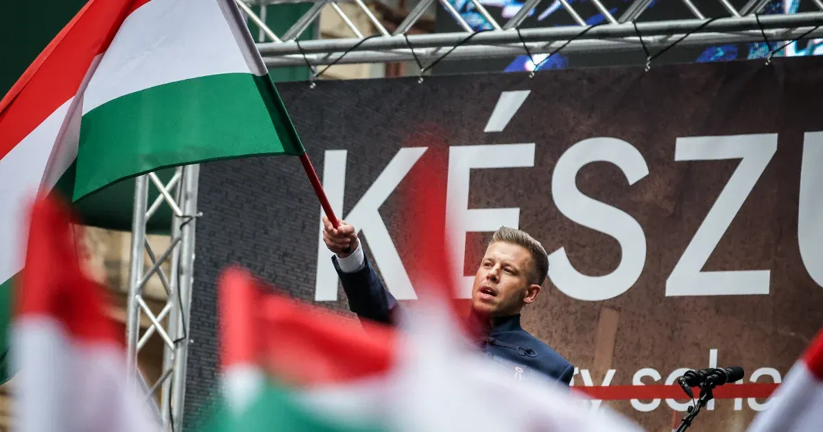 Orbán Viktor lepoloskázta a kritikusait, Magyar Péter 12 kérdésben kéri ki az emberek véleményét