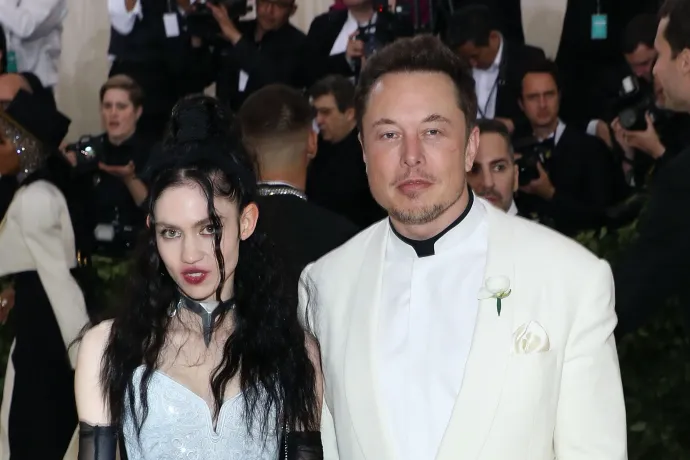 Grimes könyörgött Elon Musknak, hogy tartsa távol gyerekeiket az internetes nyilvánosságtól