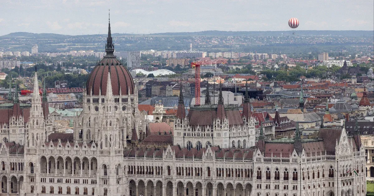 Jó eséllyel üres vétóhoz készítheti elő a labdát a Fidesz Orbánnak