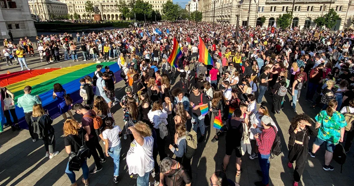 Egészen másra hivatkozva született tíz éve a törvény, ami alapján most a Pride-on felvonulók arcát azonosítanák