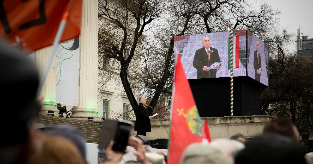Perintfalvi Ritáék feljelentik Orbán Viktort a poloskázós beszéde miatt