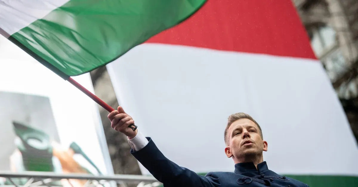 Medián: Magyar Péter népszerűbb, mint Orbán Viktor, és az elutasítottsága is alacsonyabb