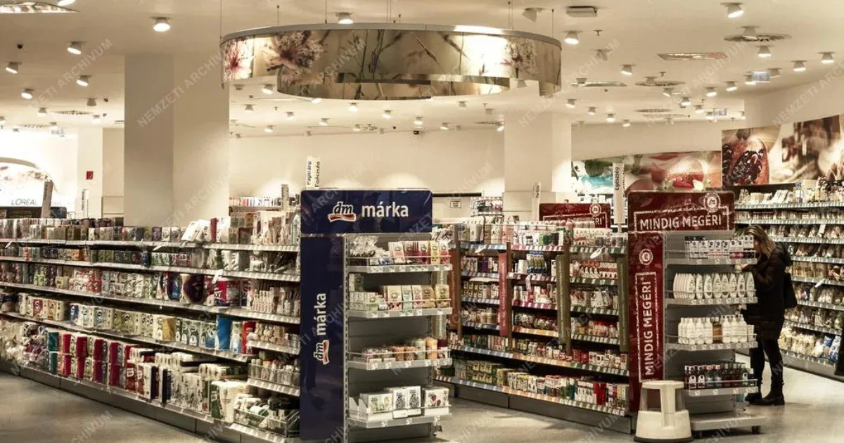 Áprilistól már nem kell Avon-tanácsadót keresnie, ha meg akarja venni a kedvenc parfümjét