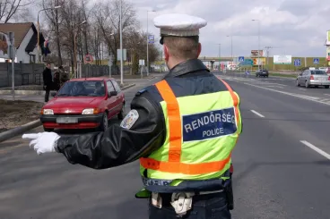 Ráfizet a rendőrség a gyorshajtók büntetésére