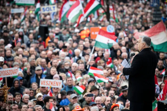 VSquare: Orbán ordered intelligence services to compile blacklist of foreign-funded NGOs and media