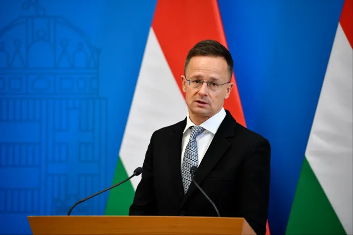 Szijjártó szerint az Európai Néppárt elnöke utasítást adott a Tisza Pártnak
