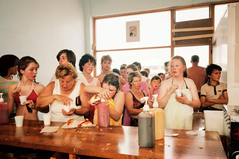 Inkább a helyi szupermarketben fotózok, nem a frontvonalon