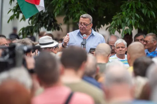 Bayer Zsolt feltette a nagy kérdést: Mit kell még eltűrni?