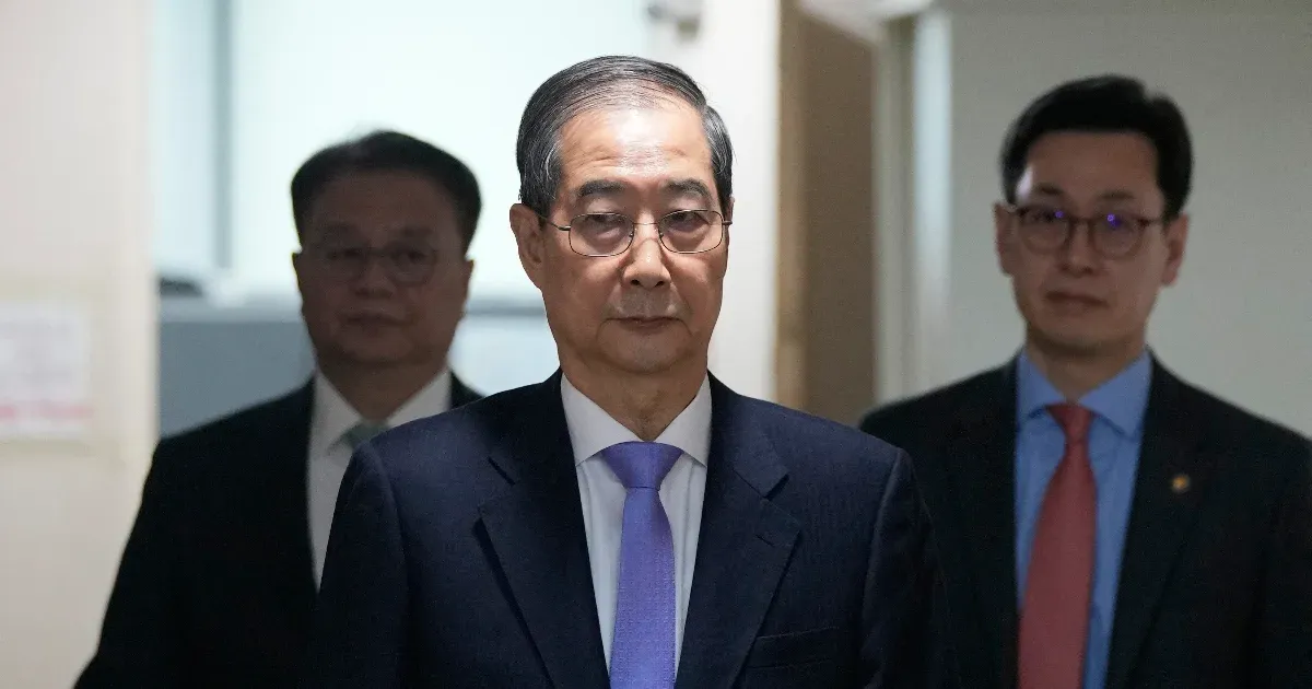 Megszüntették a vele szembeni vádeljárást, visszatérhet megbízott elnöknek a dél-koreai miniszterelnök