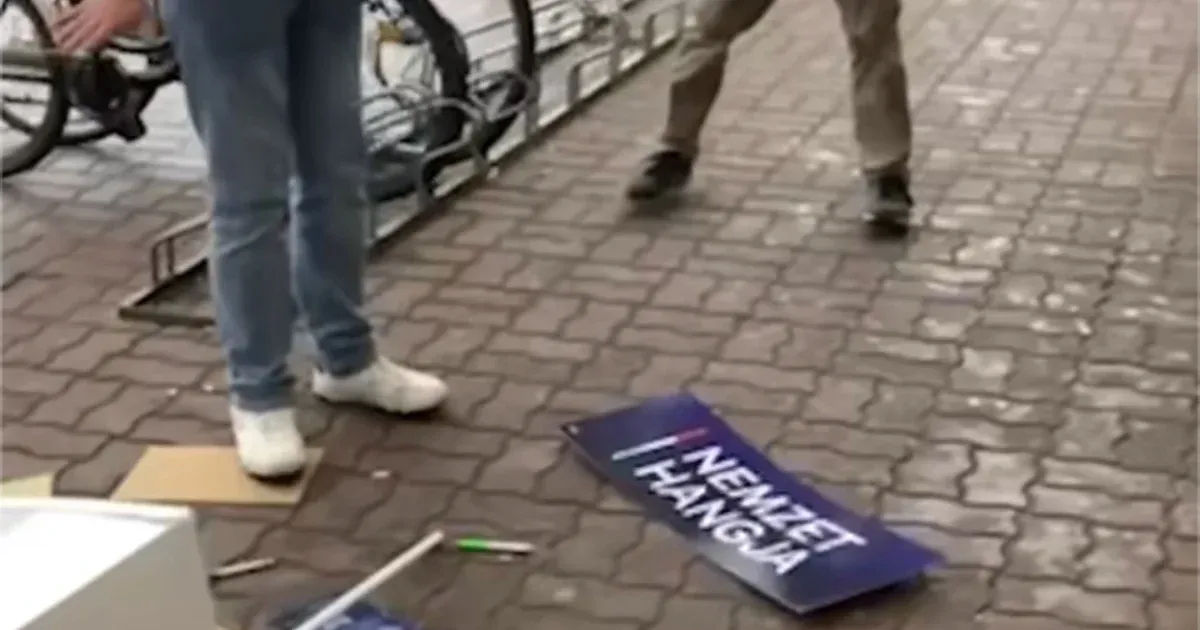 Rátámadtak a Tisza Párt önkénteseire Egerben, egy stand és egy laptop is összetört