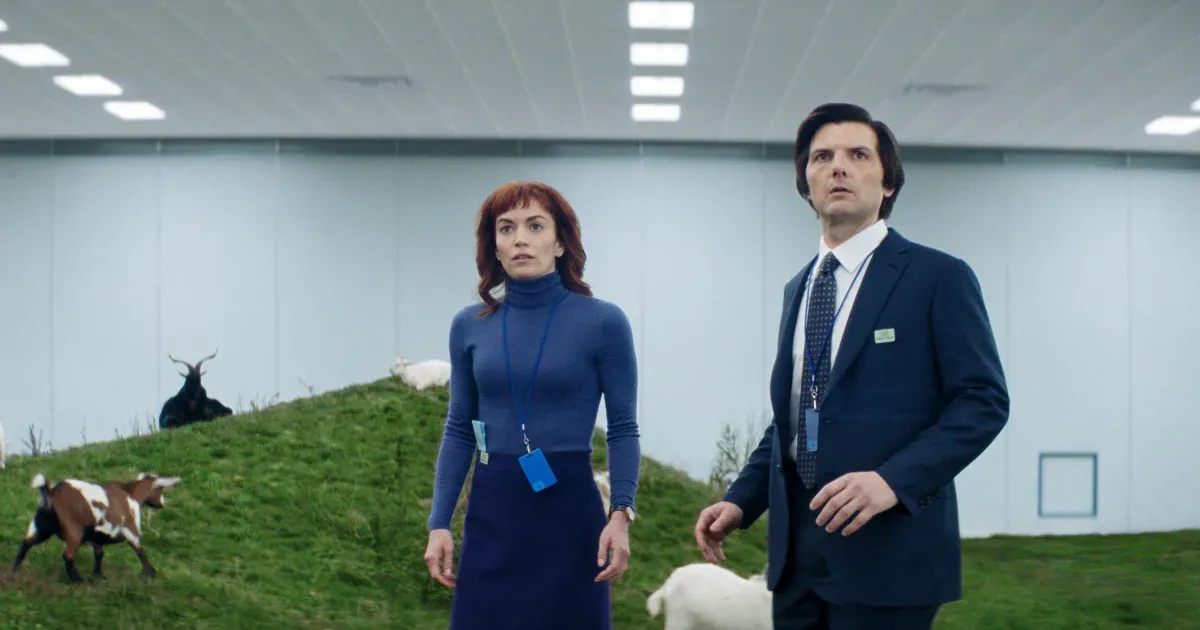 Olyan, mint az Office, csak ettől nem nevetsz, hanem üvöltesz