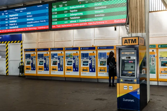 Az ATM-telepítés ötlete kivitelezhetetlen, de káros is – vélik a bankok