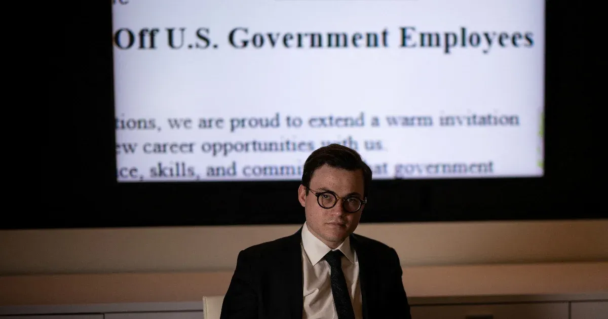 Reuters: Kirúgott amerikai szövetségi dolgozókat próbálhat behálózni egy titokzatos kínai céghálózat