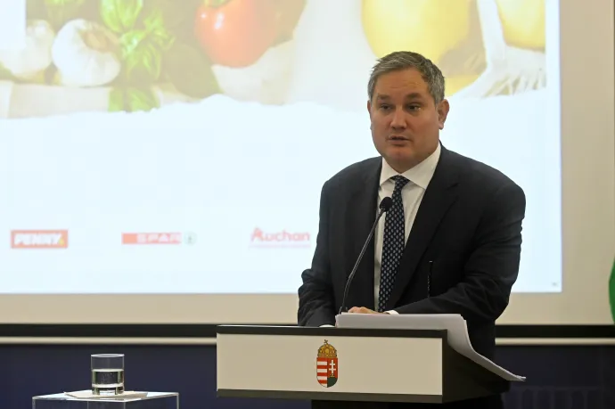 Figyelik az árakat Nagy Mártonék, emelkedés esetén szélesíthetik az árrésstoppal szabályozott termékek körét