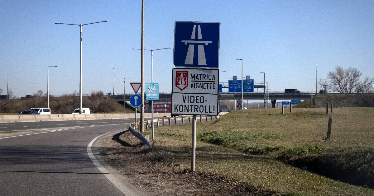 Hiába vett Attila autópálya-matricát, végül mégis 450 ezres pótdíjat kellett fizetnie