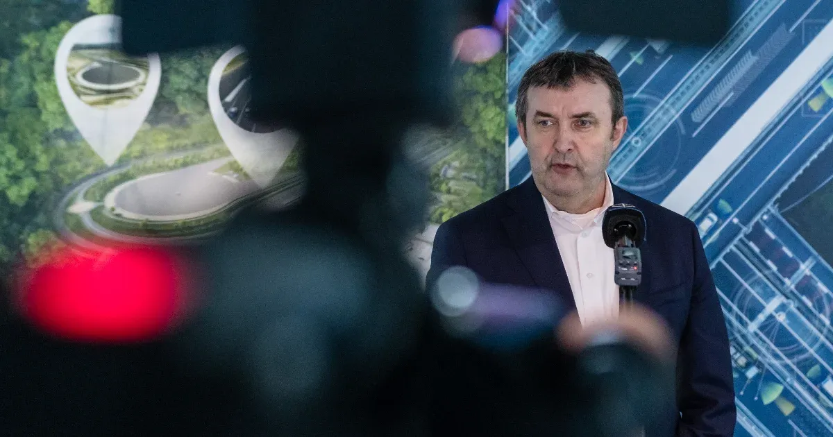 Palkovics László lehagyná a világot az MI-hasznosításban