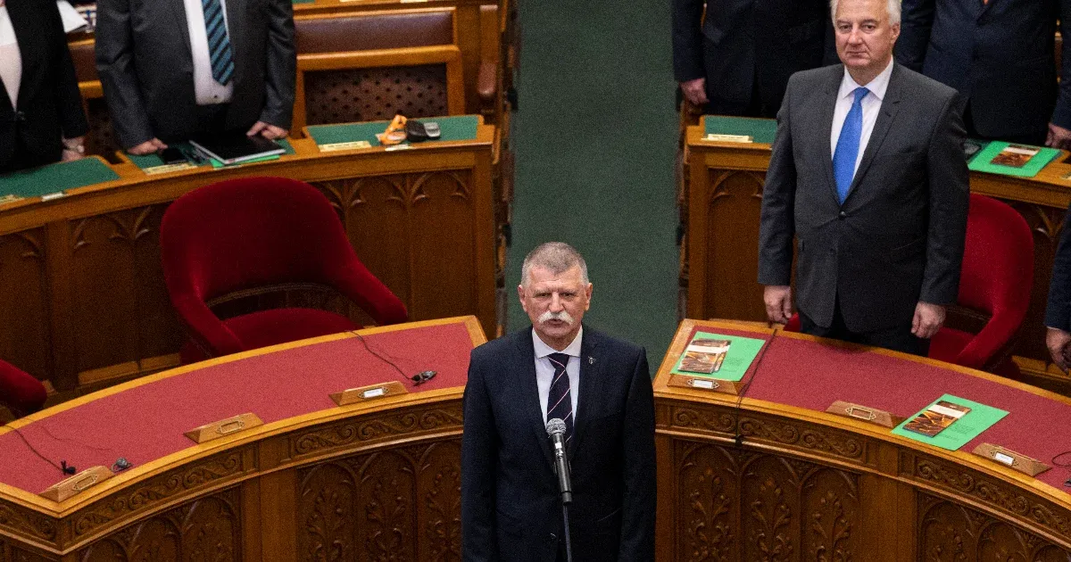 Kövér László feljelentést tett az ülésteremben füstgyertyával tiltakozó képviselők ellen