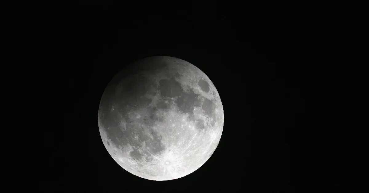 Egy kicsit nőtt az esélye, hogy hét év múlva a Holdba csapódik egy 60 méteres meteor