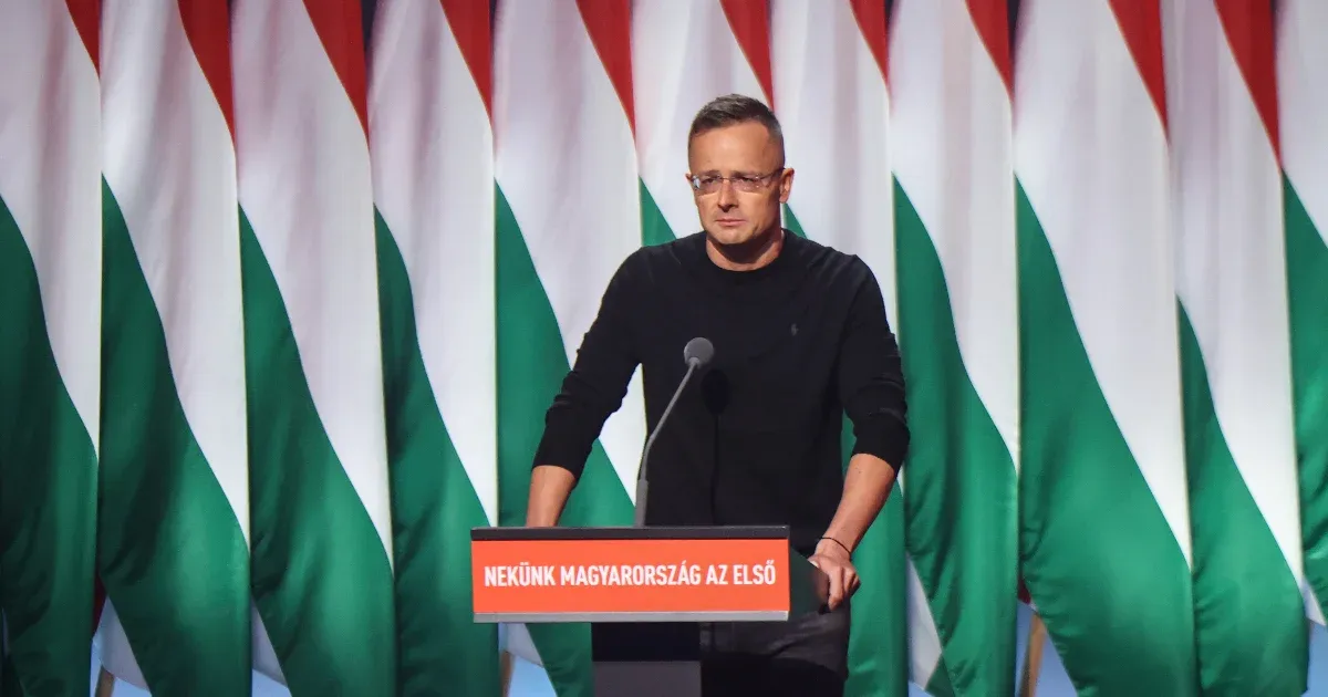 Szijjártó Péter a román külügyminiszternél tiltakozott a Kolozsváron megvert magyar fiatalok ügyében