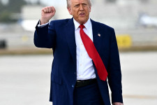 1909-be viszi vissza az amerikai gazdaságot Trump vámháborúja