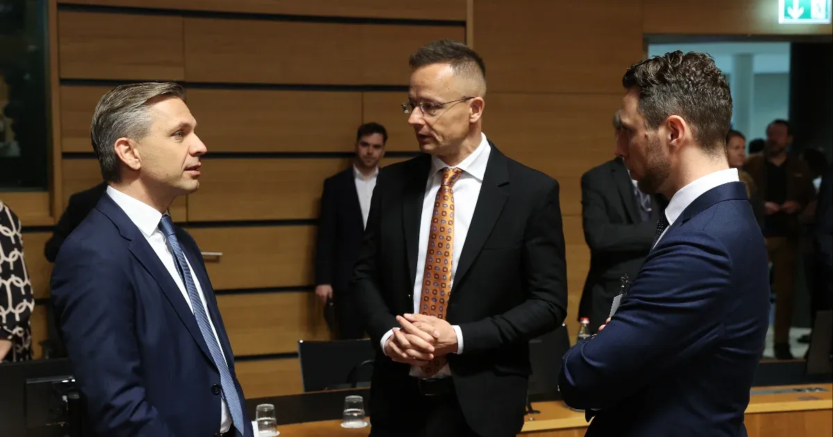Szijjártó: Pressman diktálta az USA magyar korrupciót is emlegető dokumentumát