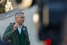 Lázár János úgy csinál, mint aki nem érti, hogyan működik a NER