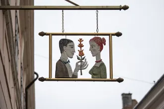 A rigófészek, a vastuskó, meg a háromgombócos fagyi