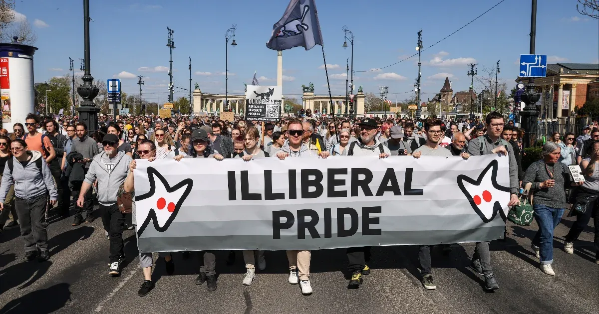 A Kutyapárt politikusa beszólt a régi ellenzéknek, a Tiszának és a Fidesznek is