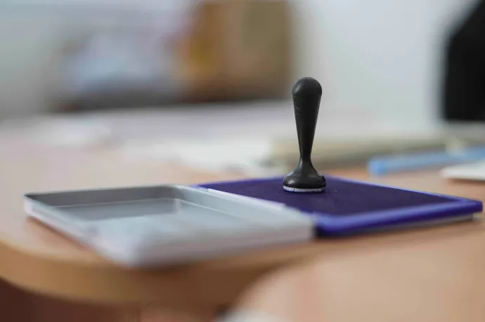 Alig egy százalékos különbséget mért a Flashdata George Simion és Crin Antonescu között