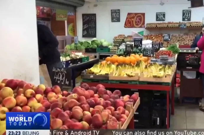 A kínai állami tévé részletes riportban számol be a magyarok megélhetési gondjairól