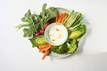 Csak nyers zöldségek vannak a tányéron, mégis mindenki megőrül érte