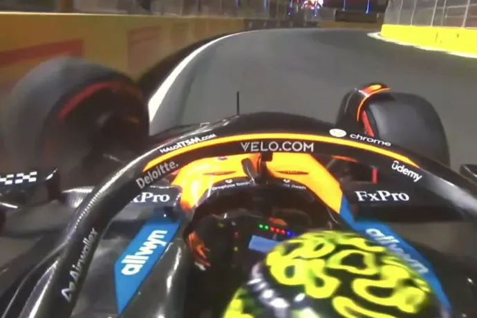 Verstappen kihasználta, hogy Norris a falba állította az autóját, a négyszeres világbajnoké a pole Szaúd-Arábiában