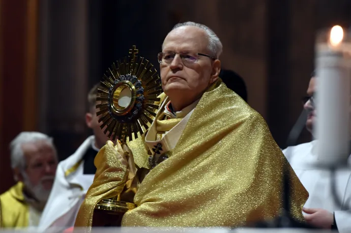 Erdő Péter szerint többet ér a szeretetet gyakorolni, mint másokat félretaposva javakat és pozíciót szerezni