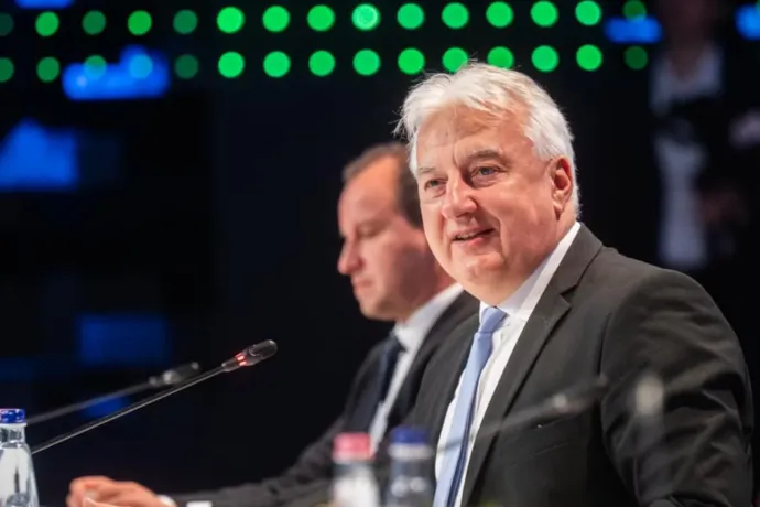 10 éven túl is lehetne valaki közmunkás egy friss törvényjavaslat alapján
