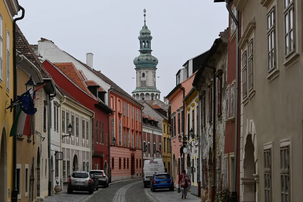 Miért pont Sopronban van a Tűztorony? Máshol talán nem fenyegetett tűzvész?