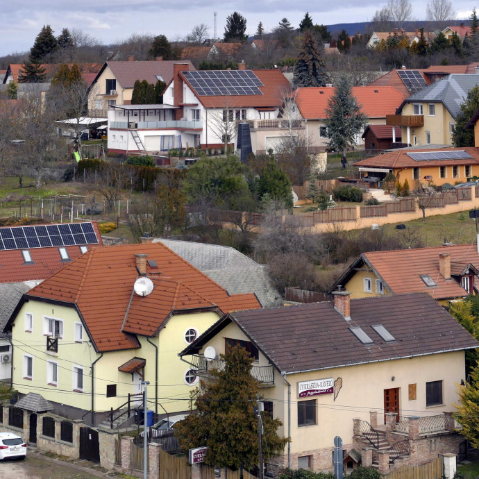 Könnyebb hozzájutni a 3+3 milliós felújítási ingyenpénzhez, és van még belőle bőven