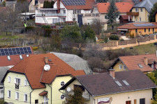Könnyebb hozzájutni a 3+3 milliós felújítási ingyenpénzhez, és van még belőle bőven